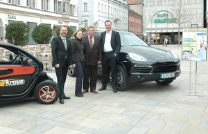 Ralf Kammermeier, Werbegemeinschaft Regensburg, Roswitha Lang, Automobile Kraus, Rainer Hensel, Jepsen-Gruppe, Christian Omonsky, PR+Werbung Ludwig Faust (von links).
